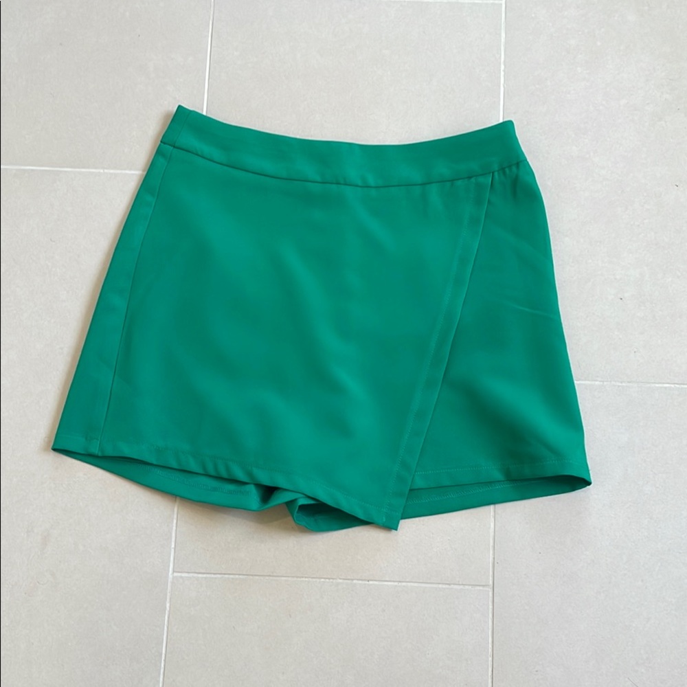 NWT Sincerely Jules High Waist Emerald Green Wrap Skort